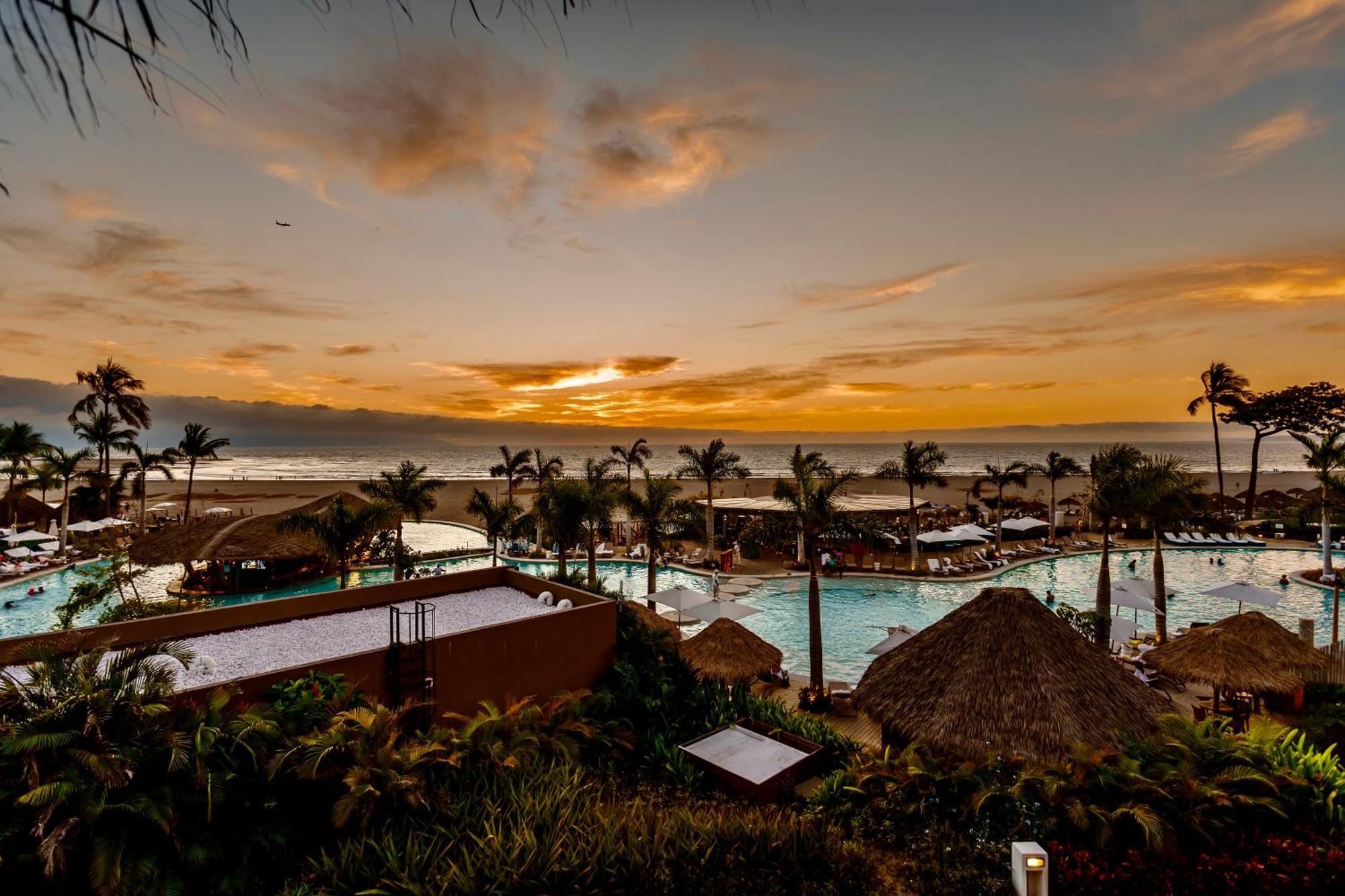 Grand Luxxe Two Bedroom Suite - Nuevo Vallarta Exterior photo